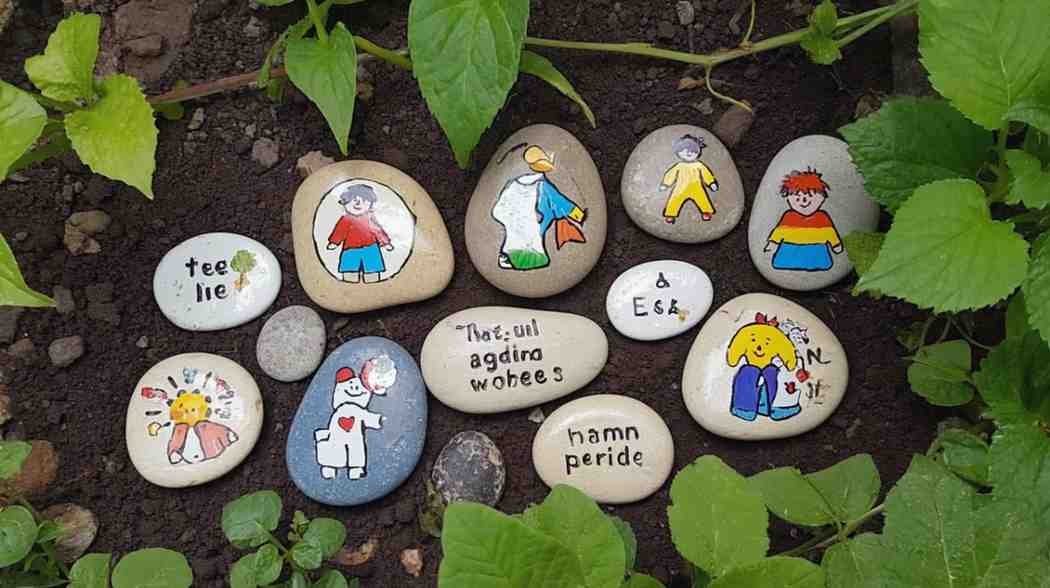 Memorial Stones and Mini Markers